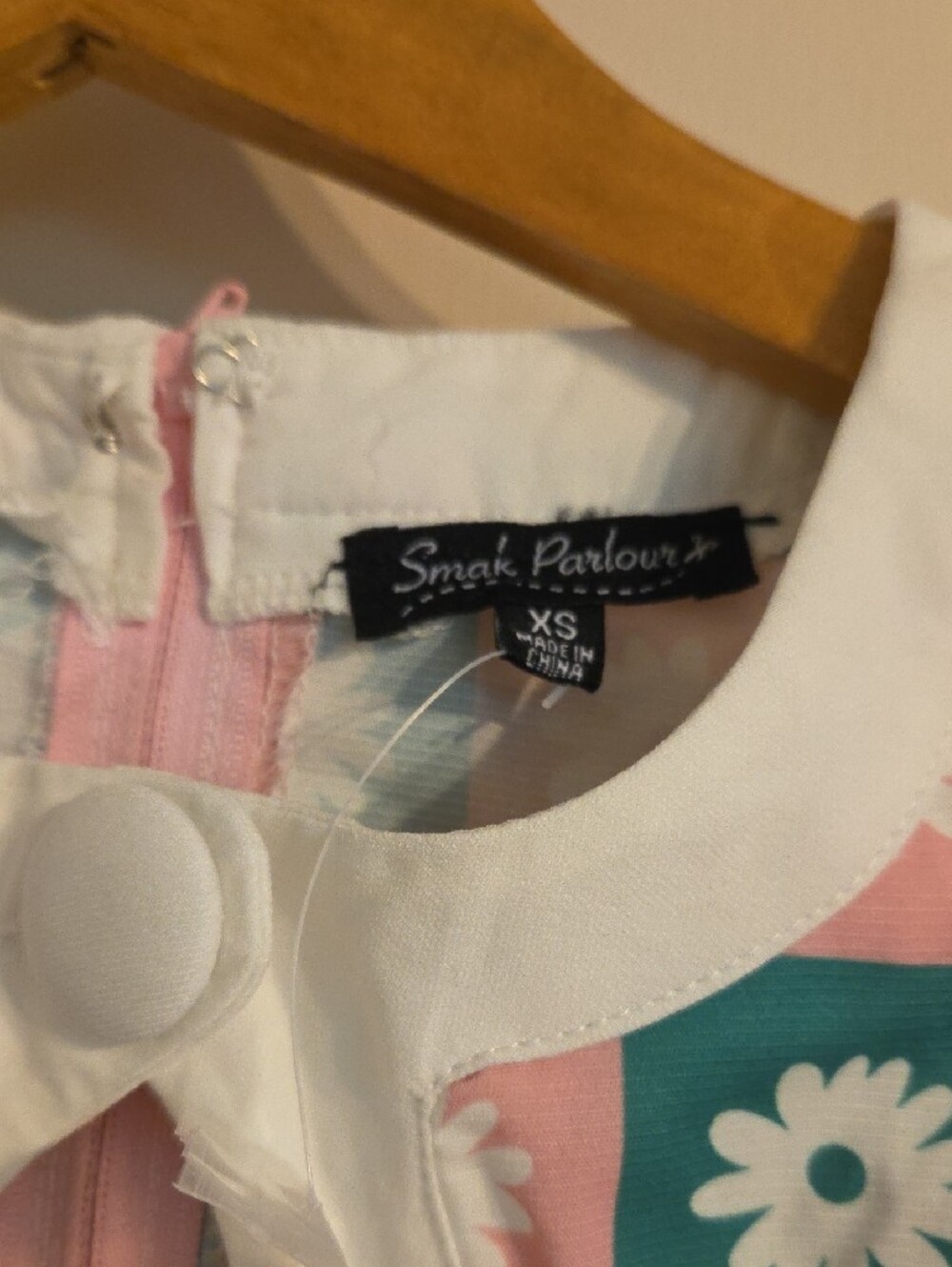 Smak Parlour Unique Vintage Pink & Green Retro Daisy Check Shift Dress - Picture 2 of 6